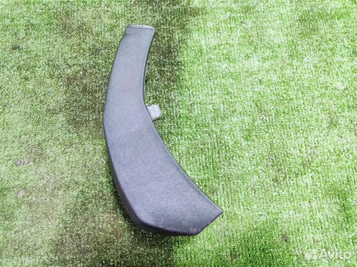 Накладка торпедо правая Land Rover Discovery 4 20