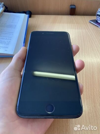 iPhone 8 Plus, 64 ГБ