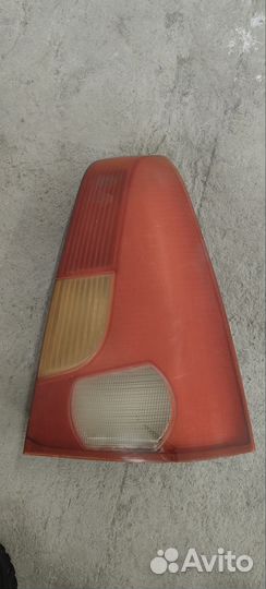 Фонарь задний правый Renault Logan 1 седан