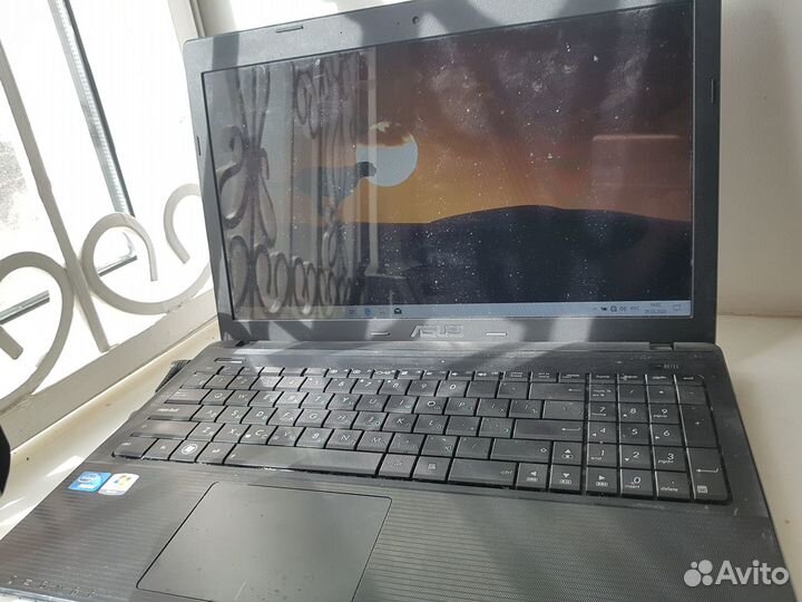 Ноутбук asus