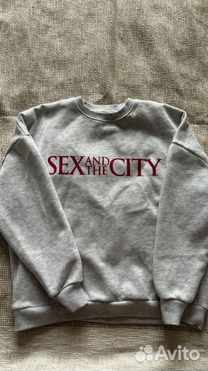 Свитшот pull&bear серый sex and the city