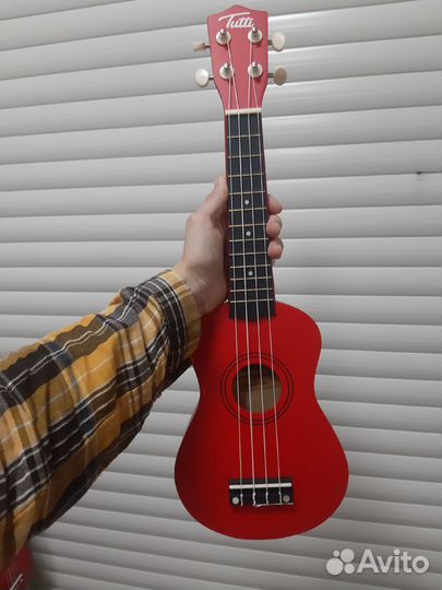 Укулеле Красная tutti JR-11 RD (Новая)