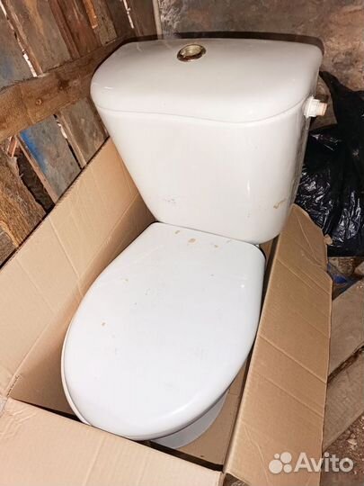 Унитаз с бачком бу
