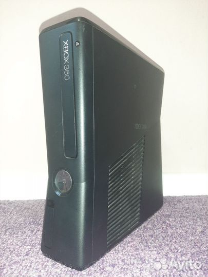 Xbox 360, полный комплект, с играми