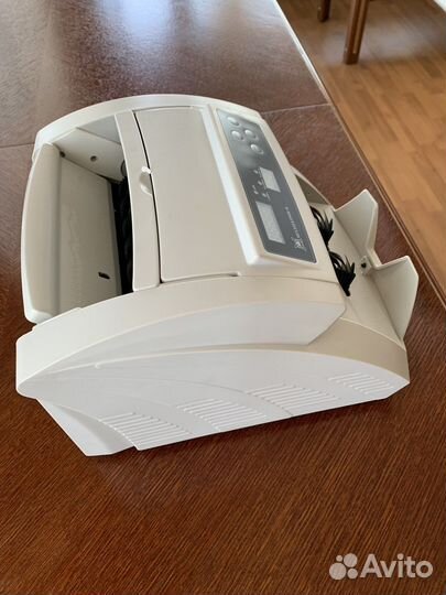 Счетная машинка для денег