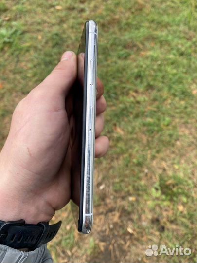 iPhone X, 64 ГБ