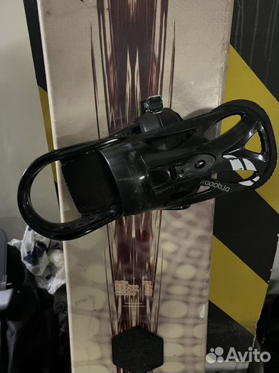 Сноуборд с креплением