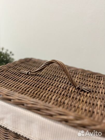 Корзина плетеная