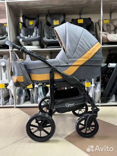 Новая коляска на надувных колесах, Польша