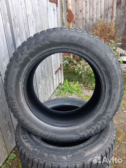 Bridgestone Ice Cruiser 5000 205/60 R16 92T