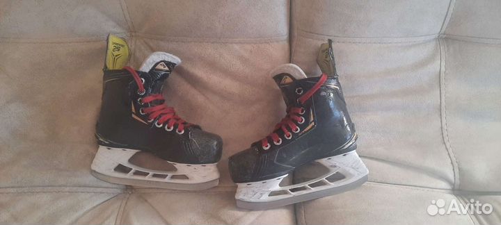 Хоккейные коньки детские проф. bauer supreme 2S