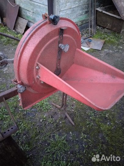 Кормодробилка