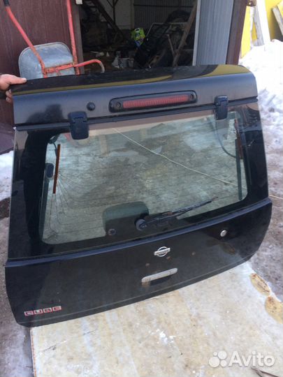 Дверь багажника в сборе ниссан куб