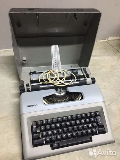 Пишущая машинка