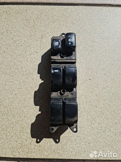 Блок стеклоподъемниками Mitsubishi Lancer X