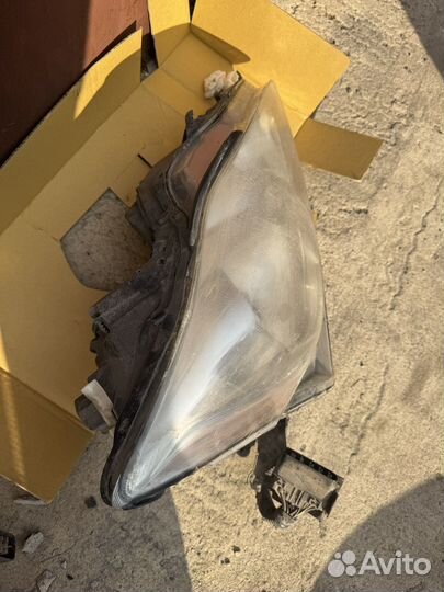 Фары на lexus is250