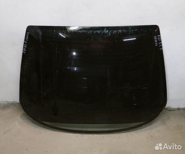 Стекло заднее Audi 80 B3