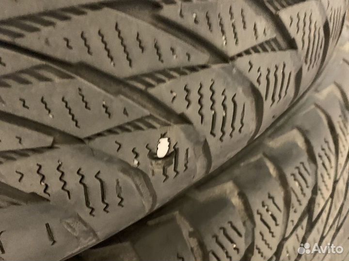 Nokian Tyres Hakkapeliitta R2 245/40 R18