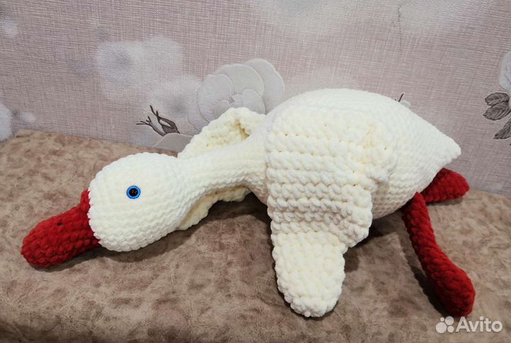 Гусь обнимусь