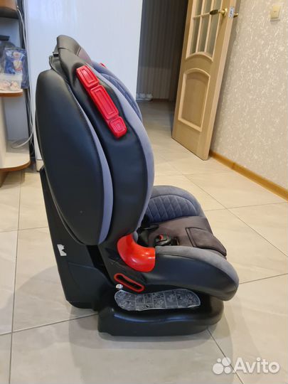 Детское авто кресло