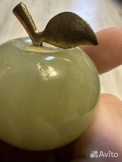 Яблоко из оникса