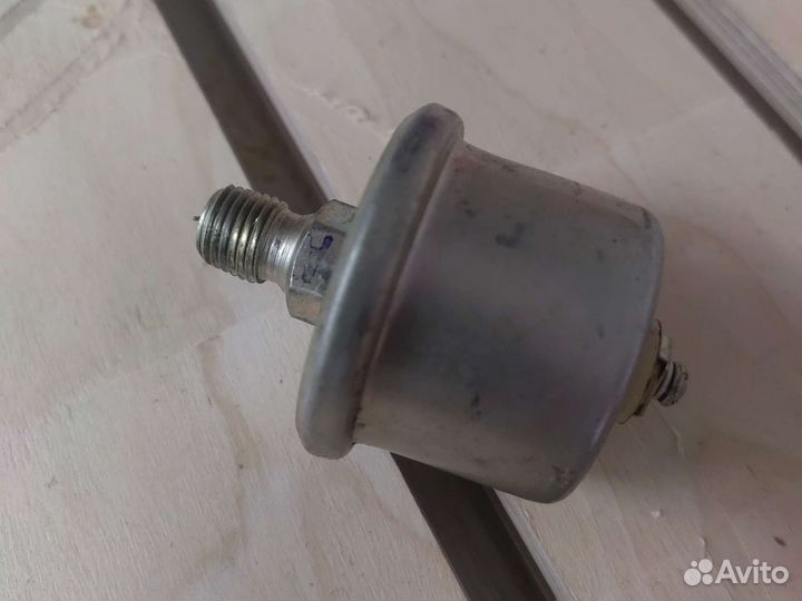 Датчик давления масла