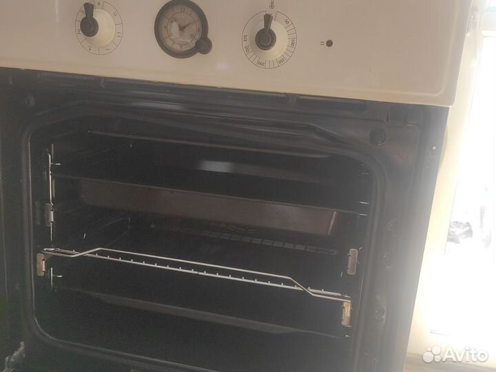 Духовой шкаф