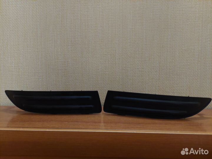 Заглушка бампера toyota corolla 120