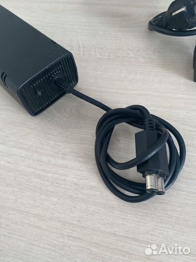 Блок питания для Xbox 360 Slim