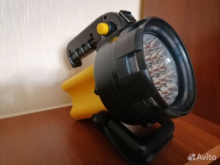 Продам фонарь аккумуляторный светодиодный