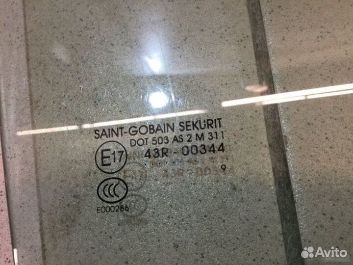 Стекло двери передней правой Citroen C2 2003-2008