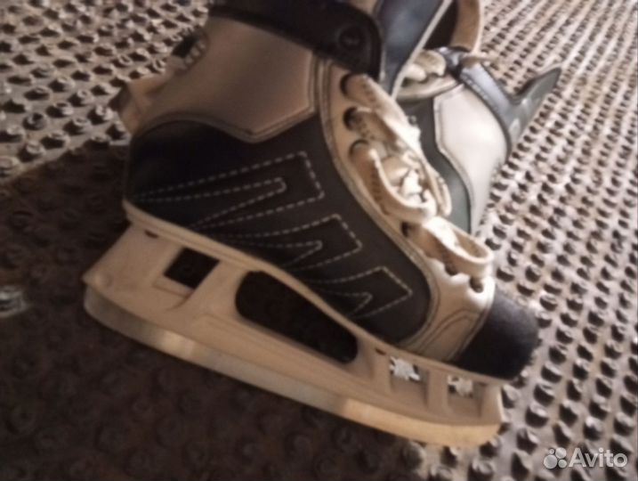 Коньки хоккейные граф 505