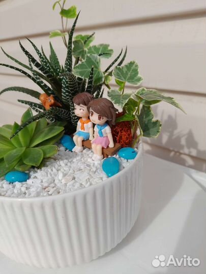 Цветы в композиции подарок