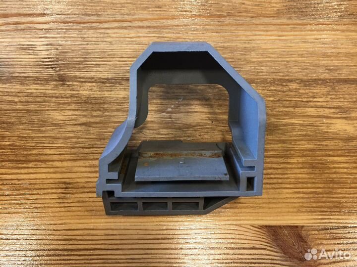 Крепление радиатора нижнее правое BMW E87 N47