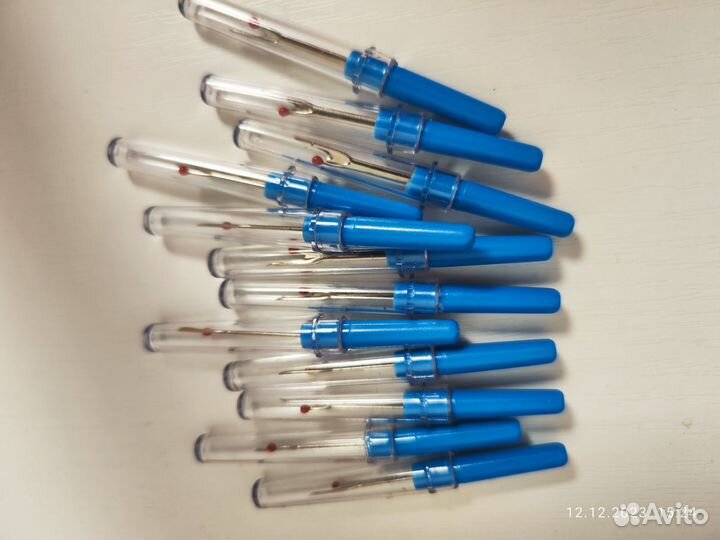 Нитки швейные, фурнитура для шитья