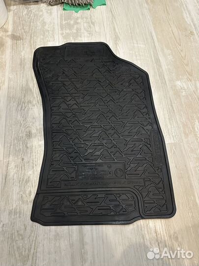 Ковры оригинал для Toyota Fortuner и Hilux