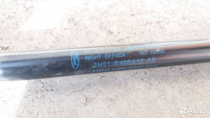 Амортизатор крышки багажника б/у ford focus с-мах