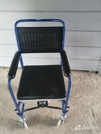 Кресло коляска с туалетом, доставлю.Новая