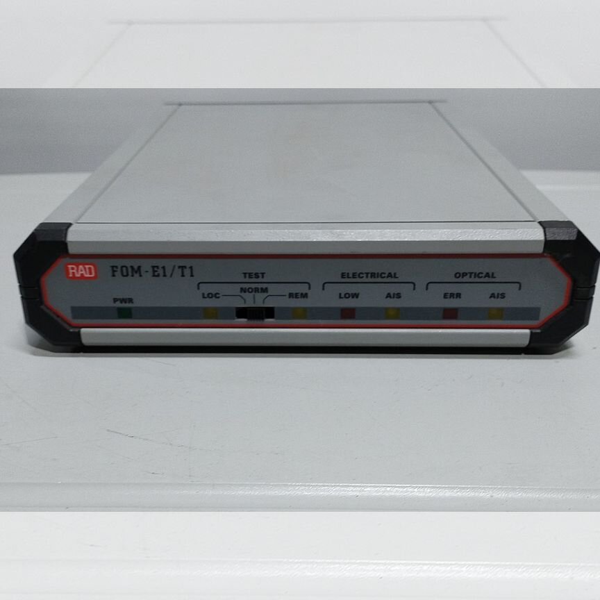 [FOM-E1] Модем Оптоволоконный Rad /T1/St85/230(F) Fom-E1