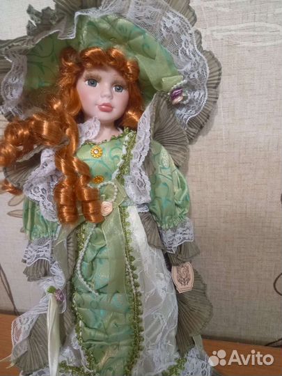 Кукла фарфоровая коллекционная