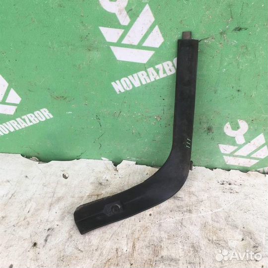 Направляющая заднего бампера левая Форд Мондео 3