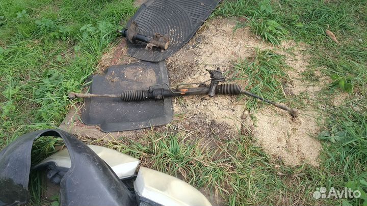 Рулевая рейка Nissan almera классик