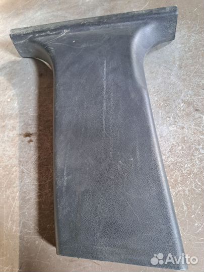 Обшивка стойки Audi A6 C6