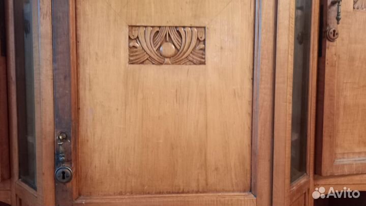 Буфет из натурального дерева