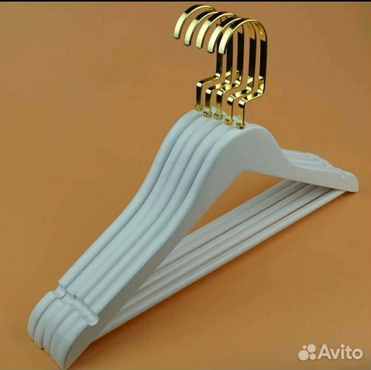 Услуги по поиску и поставке товаров