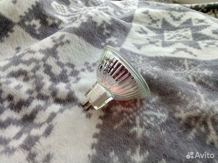 Лампочки галогеновые, крепления к ним