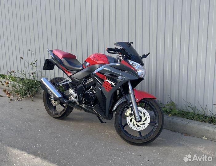 Мотоцикл Racer Skyway RC300CS