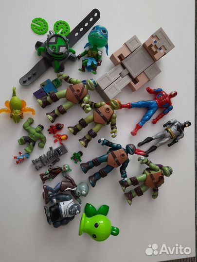 Игрушки для мальчиков пакетом