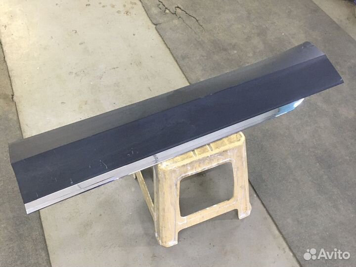 Накладка двери передней левой VW Tiguan