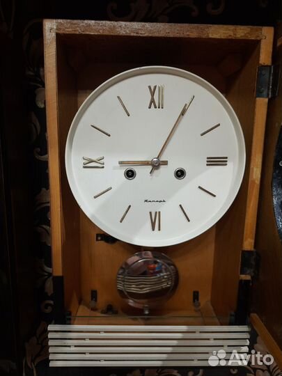 Часы настенные с боем янтарь